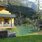 Casa Julian 2*