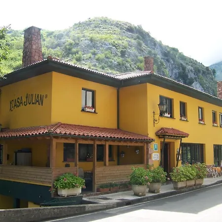 Casa Julián 2*