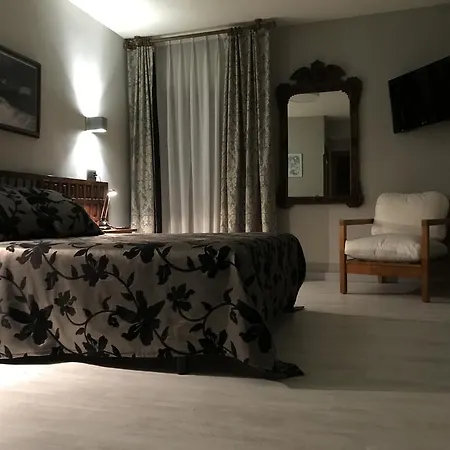 Casa Julian Hotel
